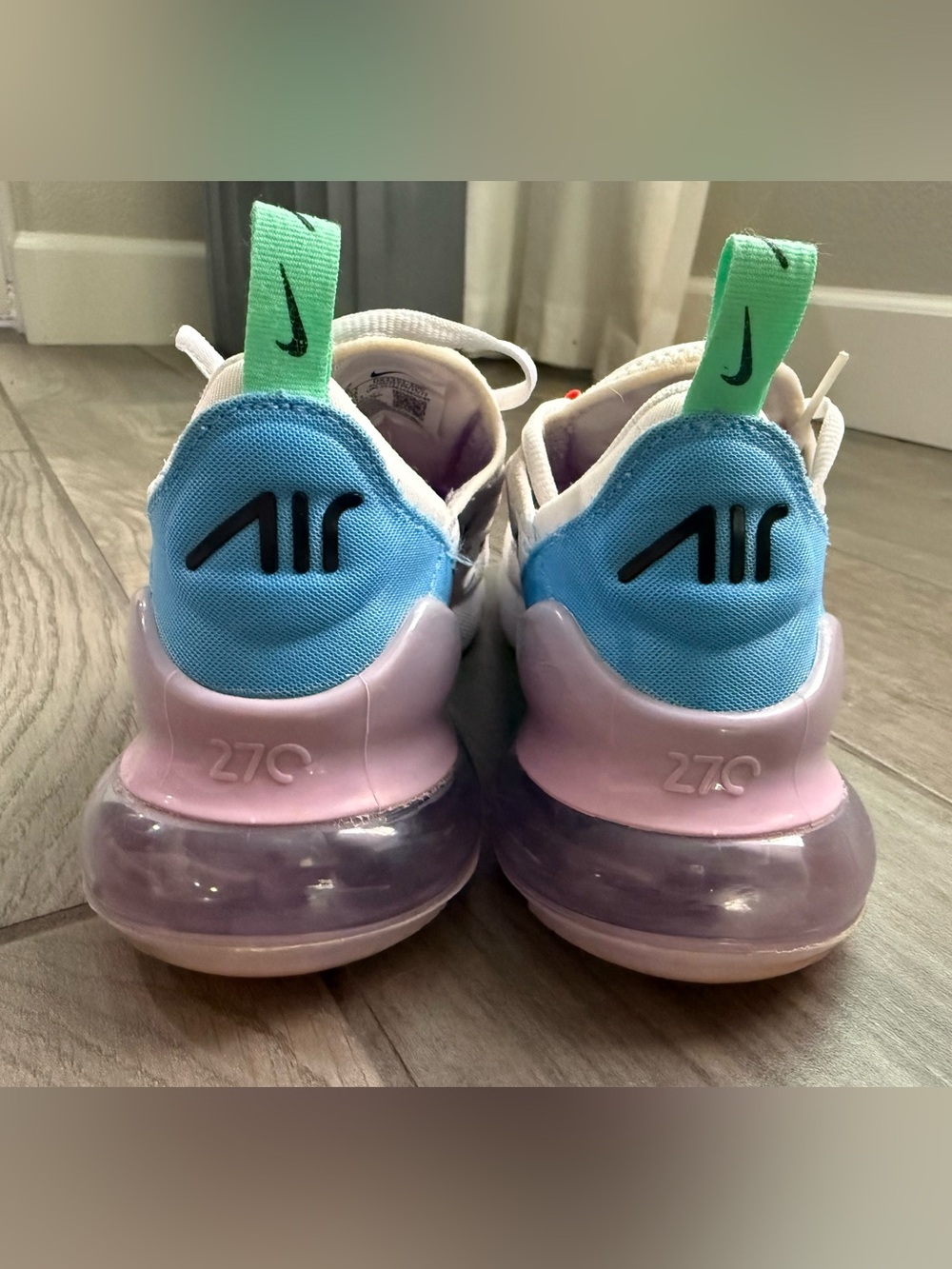 Nike Air Max 270 - Picture 7 of 10